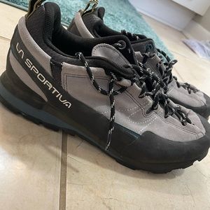 Men’s Approach Shoes